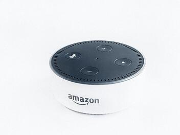 Ein Forscherteam aus Amerika hat ein Warnsystem für Herzinfarkte entwickelt, welches bald auch für viele Smartdevices, wie beispielsweise Alexa erhältlich sein könnte. Symbolbild: unsplash/Rahul Chakraborty