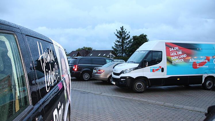 Eindrücke von der Podiumsdiskussion in Stengenroth. Foto: Ralf Ruppert