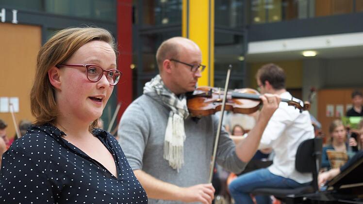 Eva Friedrich, Johannes Enders und Néstor BayonaNicole Julien-Mann