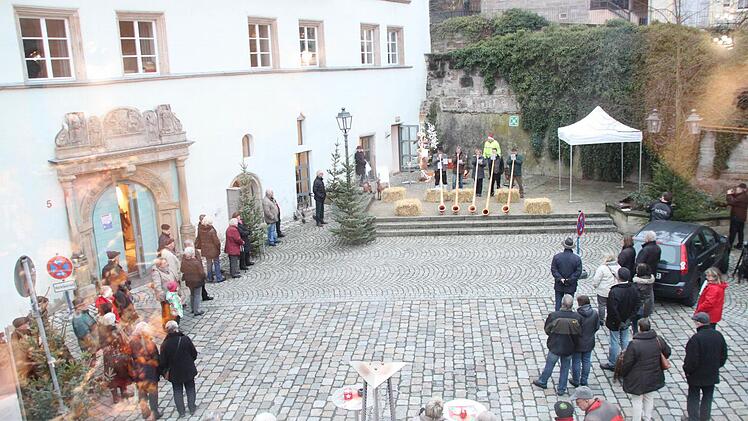 Der siebte Kulmbacher Kunsthandwerkermarkt ist eröffnet. Foto: Jürgen Gärtner