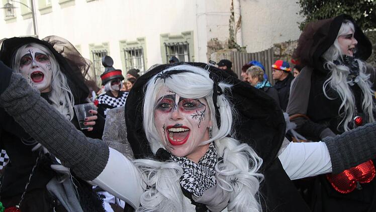 Marktplatztreiben in Stadtsteinach. Foto: Jürgen Gärtner