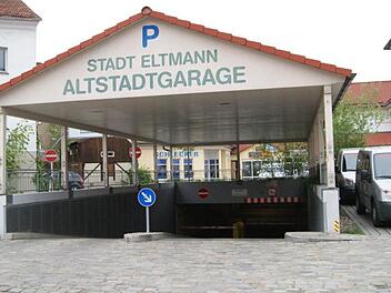 Wie kann die Tiefgarage attraktiver gemacht werden? Damit beschäftigte sich der Stadtrat Eltmann auf der Basis des neu erstellten Verkehrsgutachtens. Ein Ansatz ist die Verbreiterung von Stellplätzen,  jedoch ohne bauliche Maßnahmen - die  scheitern an den Kosten.Sabine Weinbeer
