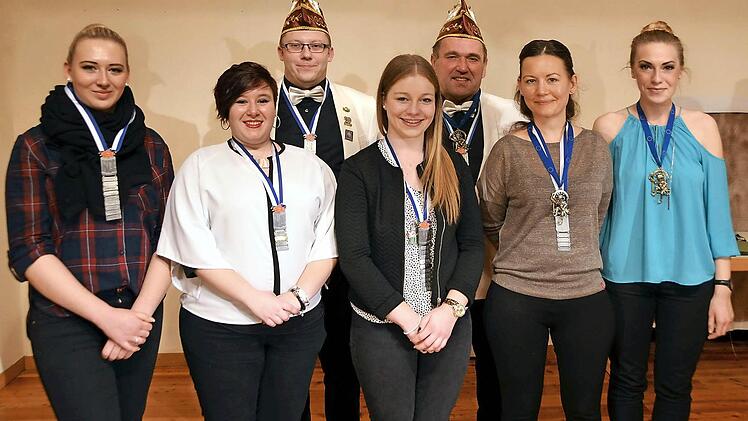 Siwe erhielten den Vereinsorden des Nüdlinger Carnevalvereins. Foto: Peter Rauch