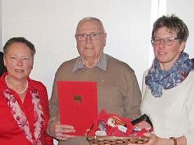 Ehrungen bei der SPD Niederfüllbach (von links): SPD-Kreisvorsitzender Carsten Höllein, Erika Krauß, Walter Speer, Dagmar Dressel und Landtagsabgeordneter Michael Busch Foto: Martin Koch