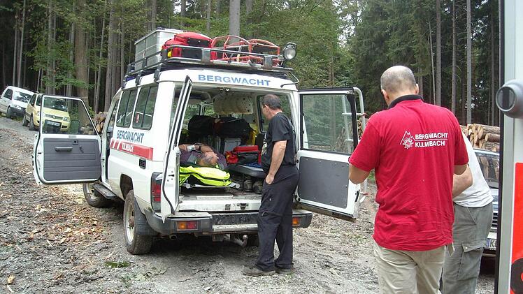... wenn es in umwegsames Gelände geht, wo der normale Rettungswagen nicht hinkommt.