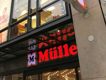 Hauptbahnhof Würzburg: Drogerie Müller schließt bald - Planungen laufen