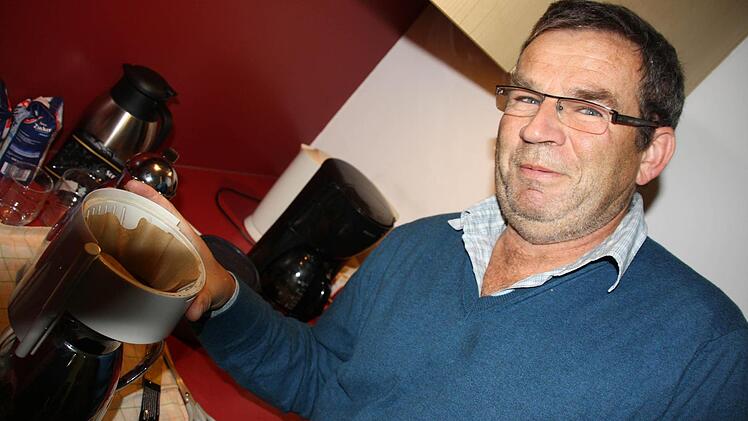 ... und der freie Mitarbeiter Alfred Molitor eben selbst Hand an.