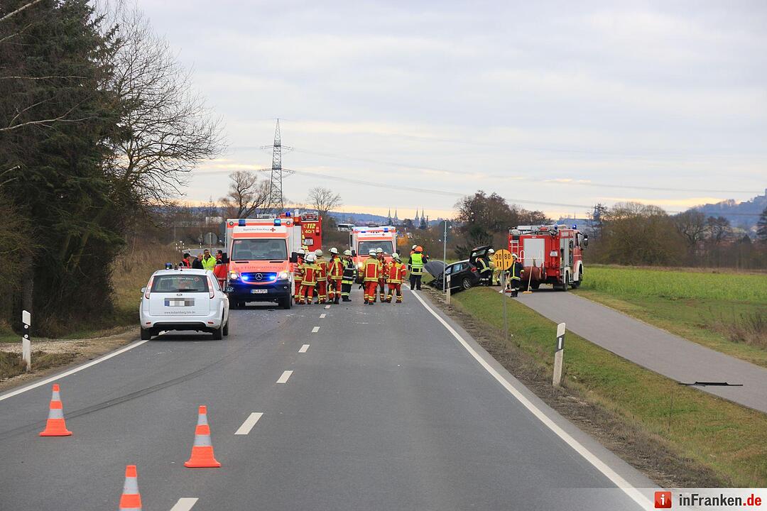 Frontalkollision auf der B4