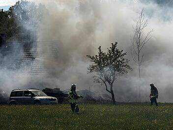 Brand mit starker Rauchentwicklung: Feuerwehr im Einsatz