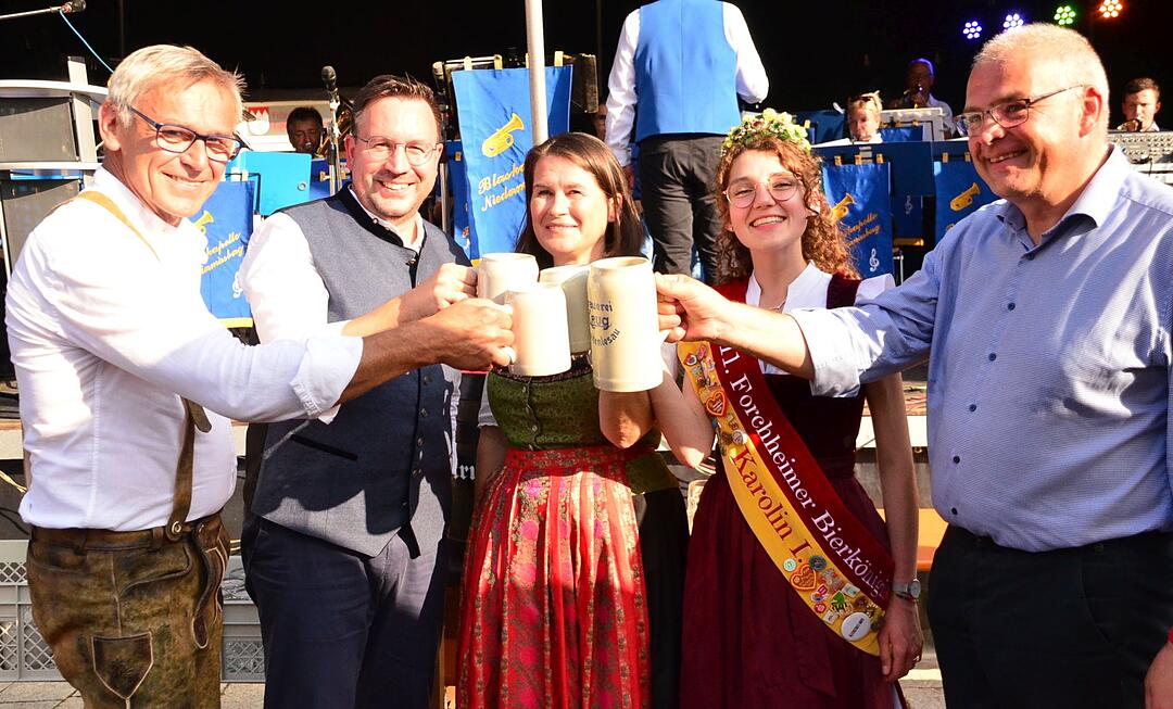 Auf dem Marktplatz Ebermannstadt wird gefeiert!