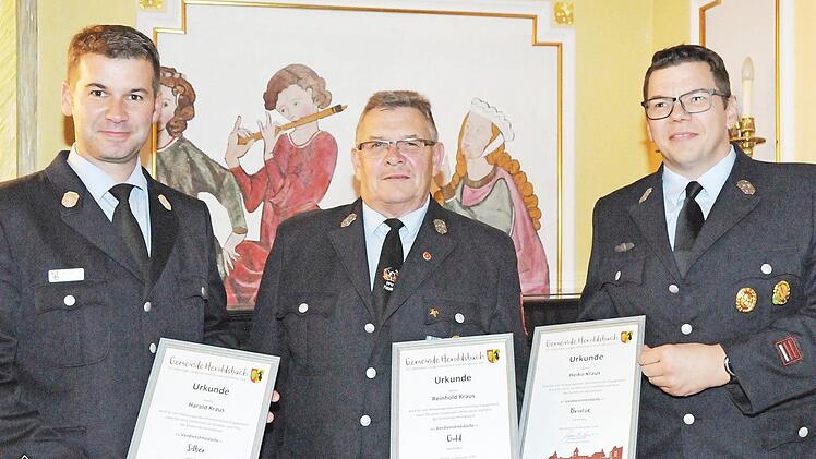 Gold, Silber und Bronze gab es für Vater Reinhold Kraus (M.) und seine Söhne Harald (l.) und Heiko.