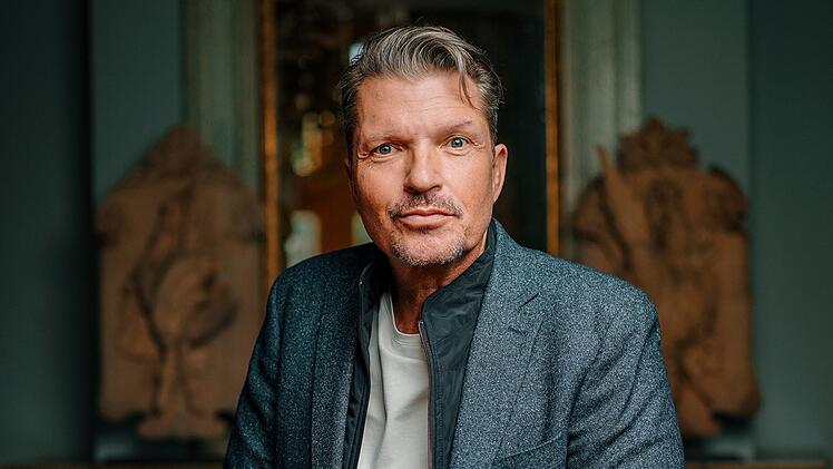 Er wei&szlig; nicht, wie ihm geschieht, aber Hardy wird mit acht Stimmen verbannt. Als er sich als Loyaler outet, ist das Wehgeschrei gro&szlig;.
