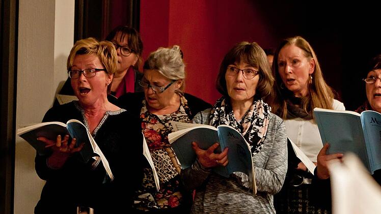 Der Coburger Bachchor probt Monteverdis "Marienvesper". Das Werk erklingt beim "Baustellenkonzert" am Sonntag, 22. November, in der Morizkirche.Foto: Jochen Berger