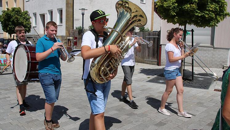 Ein Festzug ohne Musik wäre keiner...Matthias Einwag