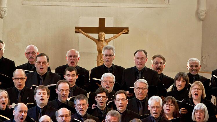 Der Coburger Bachchor bei der Aufführung der "Johannespassion" in der Heilig-Kreuz-Kirche.Foto: Jochen Berger