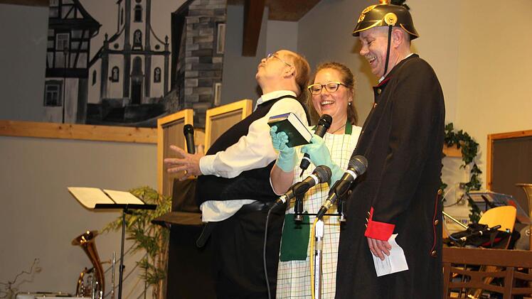 Bei einem (Text-)Hänger hatten die Akteure selbst ihren Spaß.Foto: Ralf Kestel
