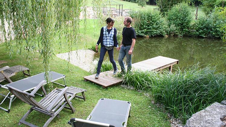 Christine und Oliver Hildenbrand freuen sich über ihr Werk