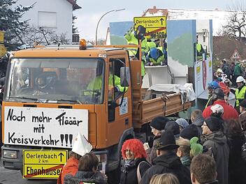 Erstmals wird in diesem Jahr beim Faschingszug Ebenhausen der beste Beitrag prämiert.  Foto: Stefan Geiger/Archiv