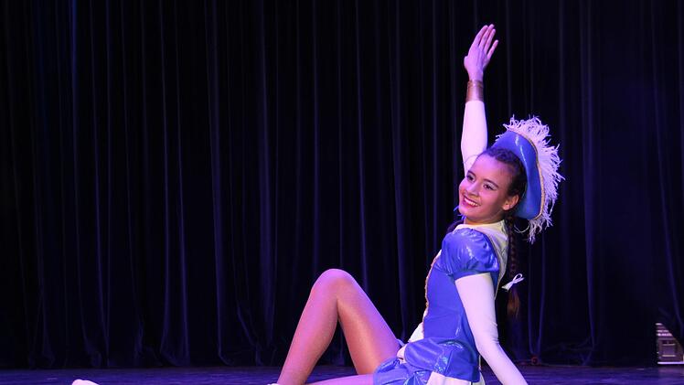 Tanzmariechen Savina Foerster begeisterte das Publikum mit seinem tänzerischen Können. Foto: Stephan Stöckel