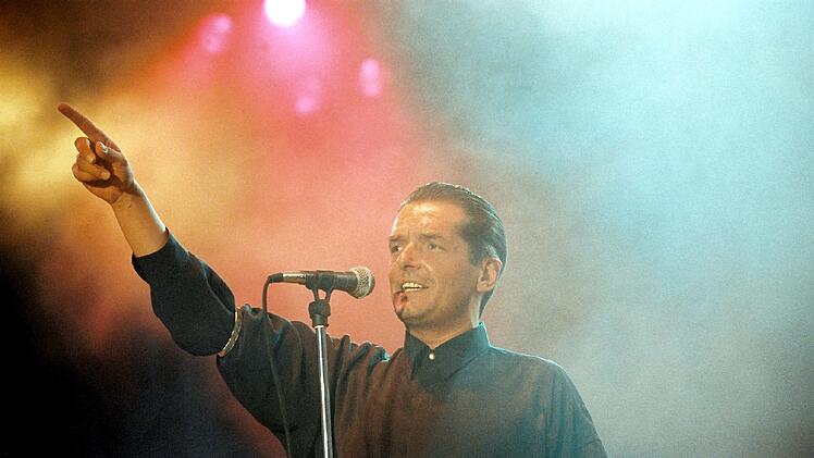 Falco ist viel zu jung von uns gegangen: Am 6. Februar 1998 starb der S&auml;nger bei einem Autounfall in der Dominikanischen Republik.