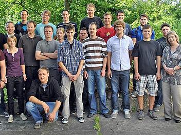 Ellen Lix (zweite von rechts) leitet den neuen Kurs, aus dem binnen eineinhalb Jahren 22 neue Meister hervorgehen sollen.  Foto: Meisterschule