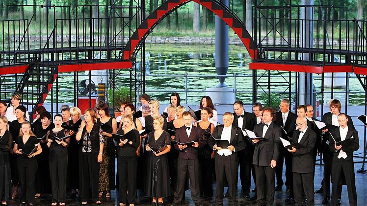 Eine hochkarätige Solistenbesetzung und die Nordböhmische Philharmonie Teplice wird am 25. Mai in Nürnberg auftreten. (Fotos: Andreas Lander)