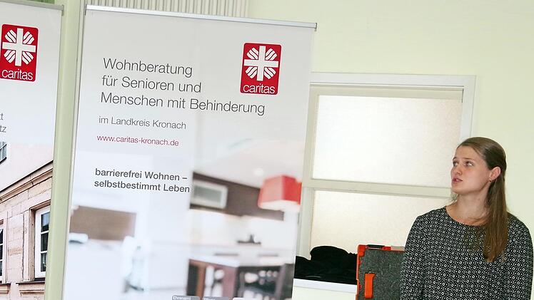"Gemeindeschwester" Lena Engelhardt stellte das Projekt der flexiblen Altenhilfe vor.  Foto: Heike Schülein