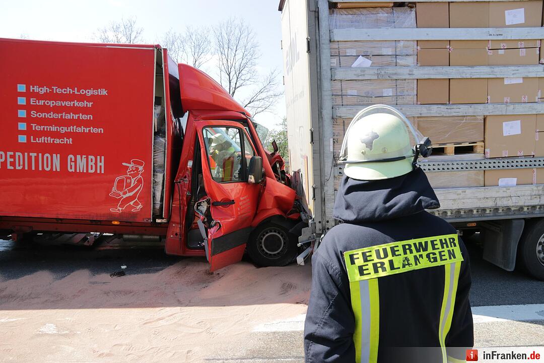 Lkw-Auffahrunfall auf A3 bei Höchstadt: Ein Schwerverletzter
