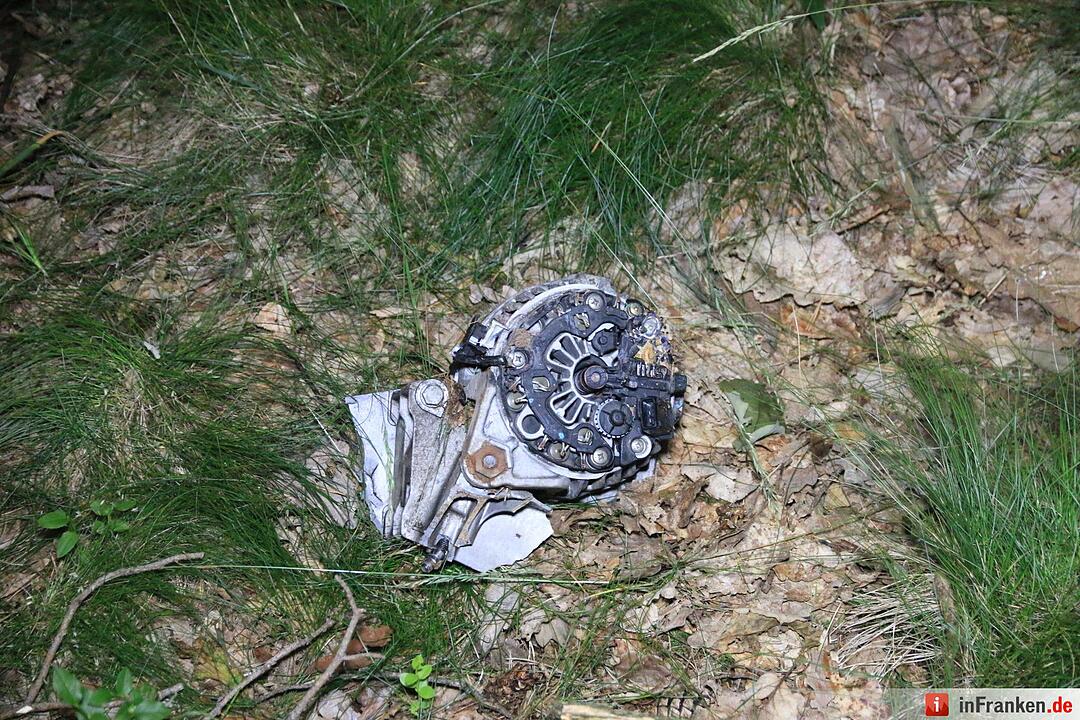 Tödlicher Unfall bei Boxbrunn: Pkw wird zerfetzt