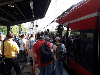 Redwitz: Pendlerin wegen 9-Euro-Ticket in Zwangsurlaub - ganze Woche nicht zur Arbeit geschafft
