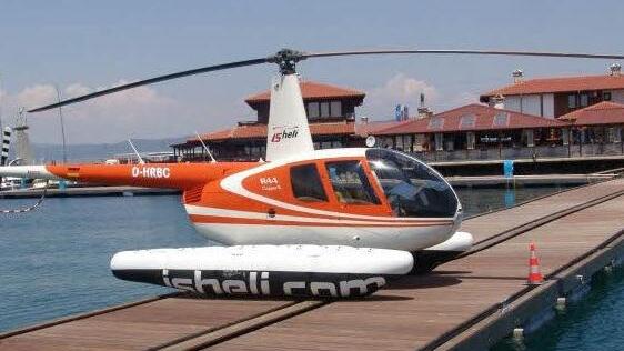 Mit dem Modell Robinson R44 flog Gregor Milewski die Schwarzmeerküste Bulgariens entlang. Foto: privat