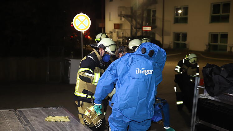 Nach Chlorgasaustritt: Feuerwehr zu Schwimmbad in Pflegeheim alarmiert