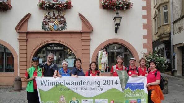 Die Wimpelwanderung 2014 führte auch durch Bad Kissingen.  Foto: Rhönklub Bad Kissingen