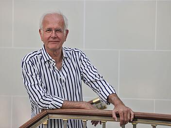 AfD besser angezogen als Linke? Harald Schmidt mit klarer Mode-Meinung AfD besser angezogen als Linke? Harald Schmidt mit klarer Mode-Meinung