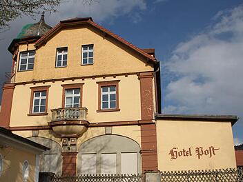 Für das ehemalige Hotel Post in der Ludwigstraße in Bad Brückenau gibt es noch keine Lösung. Foto: Ulrike Müller/Archiv