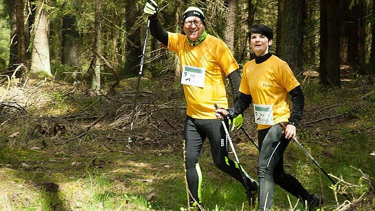Spaß am Sport und der gesundheitliche Aspekt standen beim 7. Nordic-Walking-Event des SV Bergdorf-Höhn im Vordergrund. Mit 208 Teilnehmern wurde ein neuer Rekord verzeichnet. Fotos: SV Bergdorf-Höhn