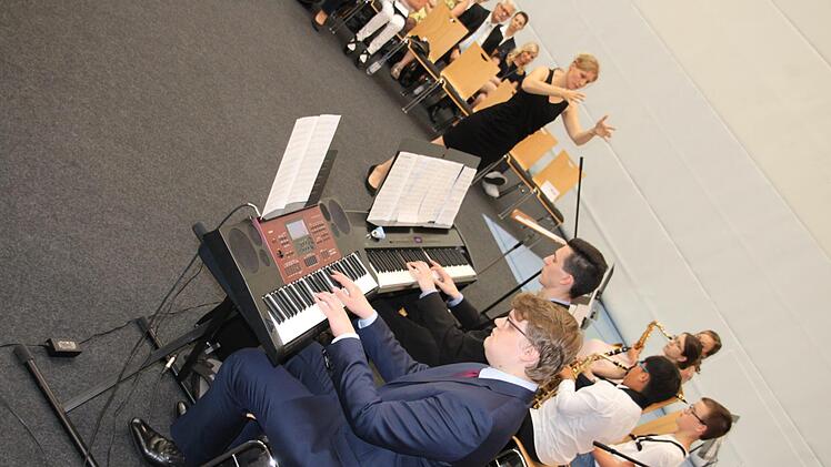 Die Big Band begeisterte mit dem Stück "May It Be" aus dem Filme "Herr der Ringe". Foto: Stephan Stöckel.