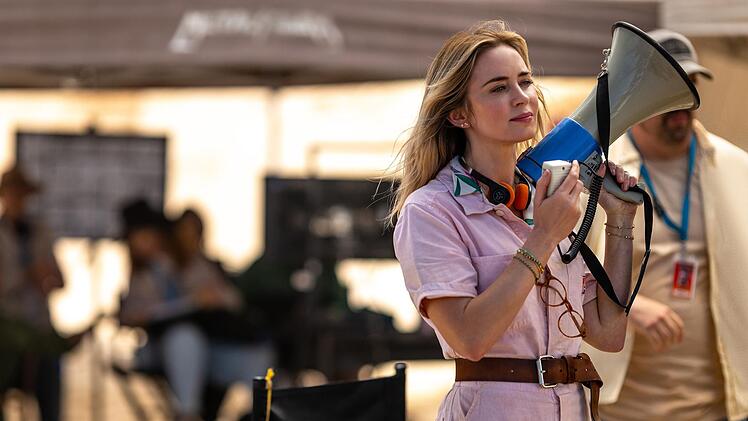 Emily Blunt ist als Regiedeb&uuml;tantin Jody Moreno definitiv mehr als nur eine Statistin.