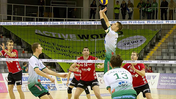 Am Sonntag in der HUK-Coburg Arena wollen die VSGler zeigen, was tatsächlich in ihnen steckt und im Pre-Playoff-Vergleich mit einem Sieg gegen die Netzhoppers ausgleichen. Das Spiel beginnt um 16 Uhr.
