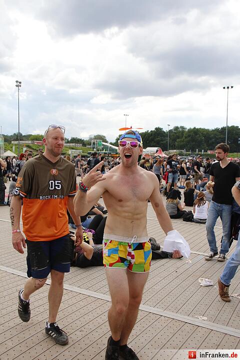 Die schrägsten Outfits bei Rock im Park 2016