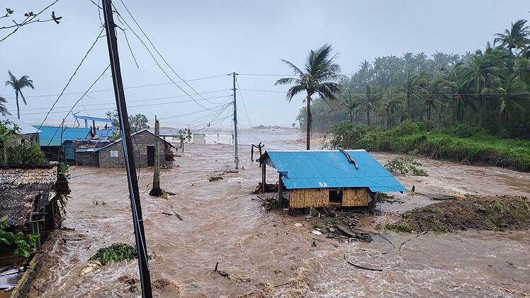 Taifun "Fung-wong" - Philippinen