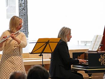 Die Flötistin Marthel Witkowski und Gary O'Connell am Cembalo eröffneten die Reihe "Musik zur Marktzeit" in der Coburger Morizkirche. Fotos: Jochen Berger