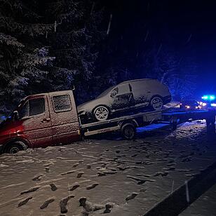 Glätte und Schneefall