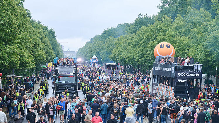 Techno-Parade Rave The Planet