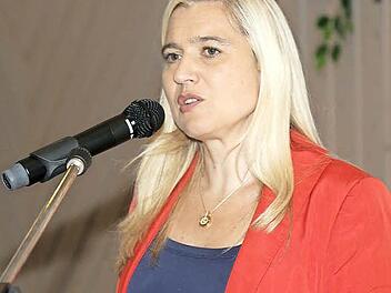 Gesundheitsministerin Melanie Huml bei ihrem Vortrag in Bad Bocklet.  Fotos: Dieter Britz