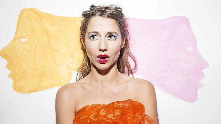 Von der Nordk&uuml;ste der USA kommt Hanna Leess mit Band und ihrer ganz eigenen Soundmixtur aus Folk, Pop, Soul & Funk nach Erlangen. Foto: pr