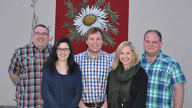 Neuwahlen standen beim Musikverein Schondra an: (von links) Heiko Schuhmann, Mona Schuhmann, Christoph B&uuml;chner, Celine Karges und Tobias Fr&uuml;hwirth.  Foto: Clara J&ouml;rg