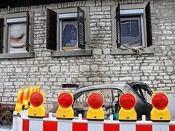 Etwashausen: Brandanschlag auf Auto - weil sich Politiker Corona-Leugnern entgegenstellt?
