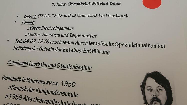 Schüler des Bamberger Dientzenhofer-Gymnasiums haben den Lebensweg ihres ehemaligen Mitschülers Wilfried Böse erforscht.   Foto: Barbara Herbst