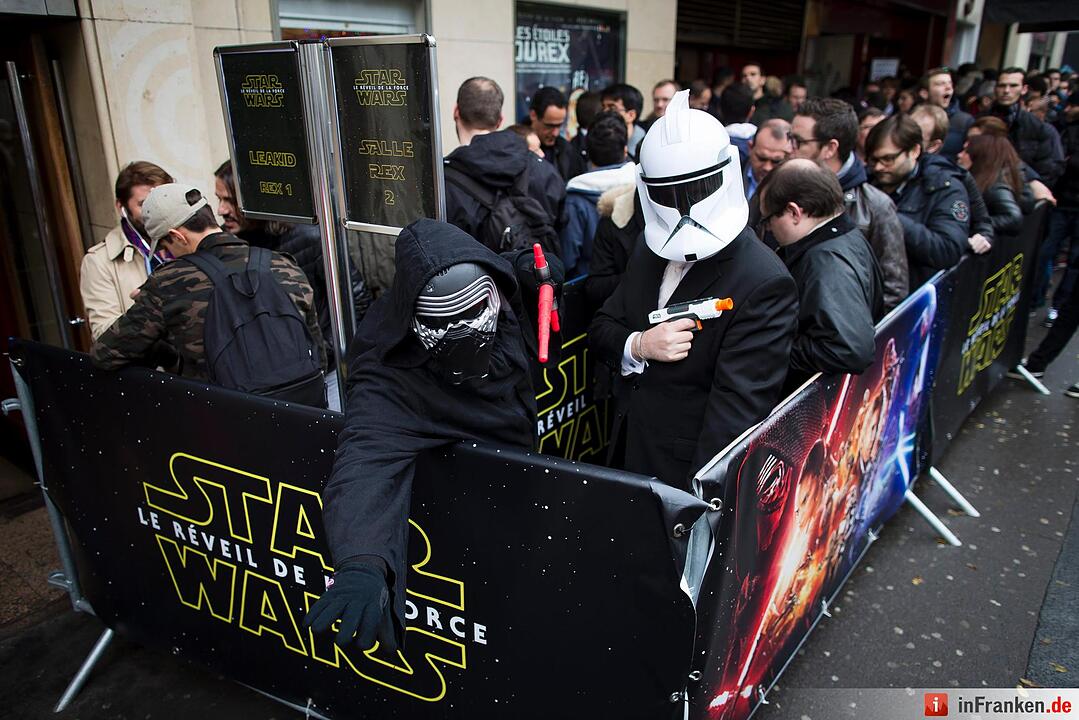 Star Wars the Force Awakens released in France